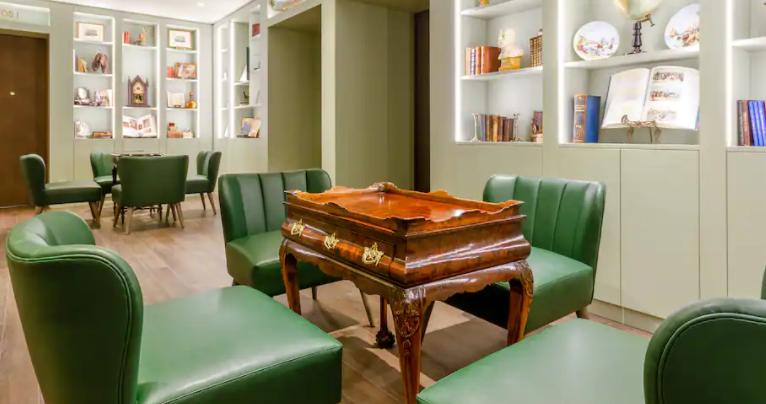 The Emerald House Lisbon - Curio Collection By Hilton Exterior photo