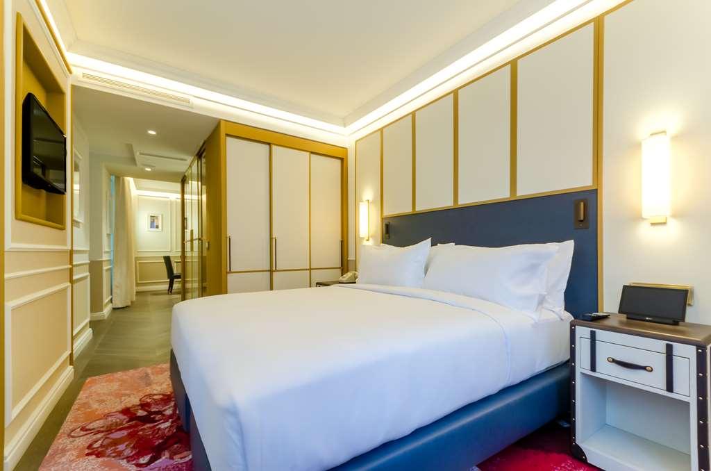 The Emerald House Lisbon - Curio Collection By Hilton Room photo