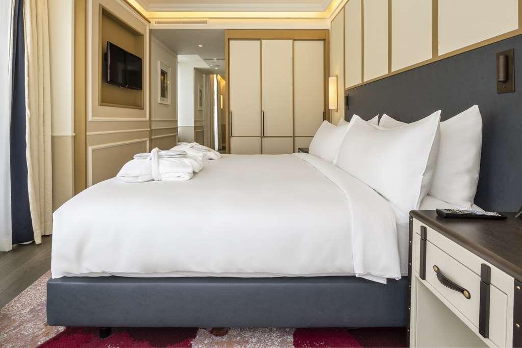 The Emerald House Lisbon - Curio Collection By Hilton Room photo