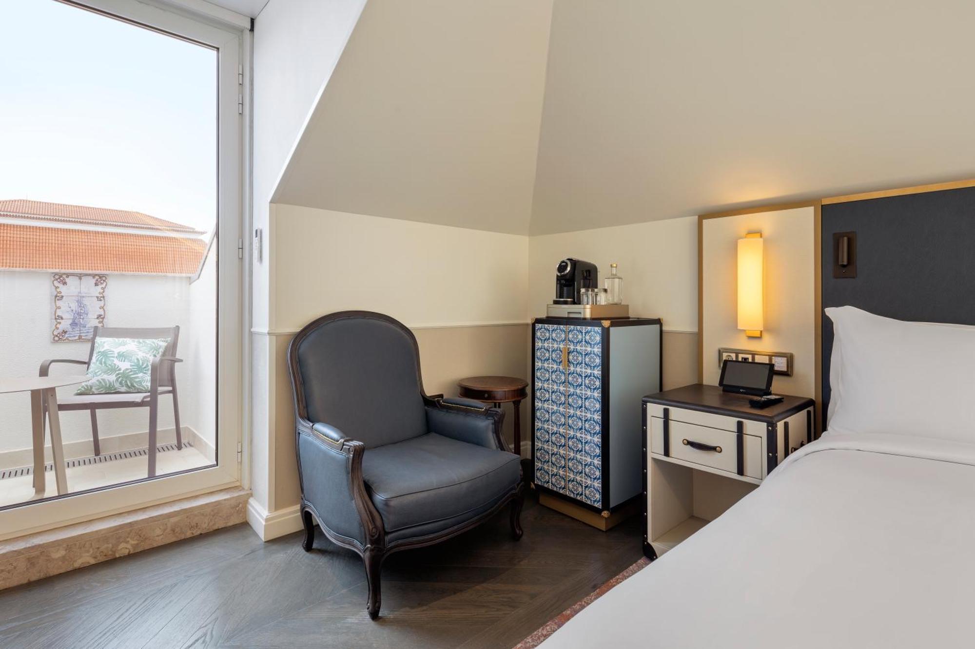 The Emerald House Lisbon - Curio Collection By Hilton Exterior photo